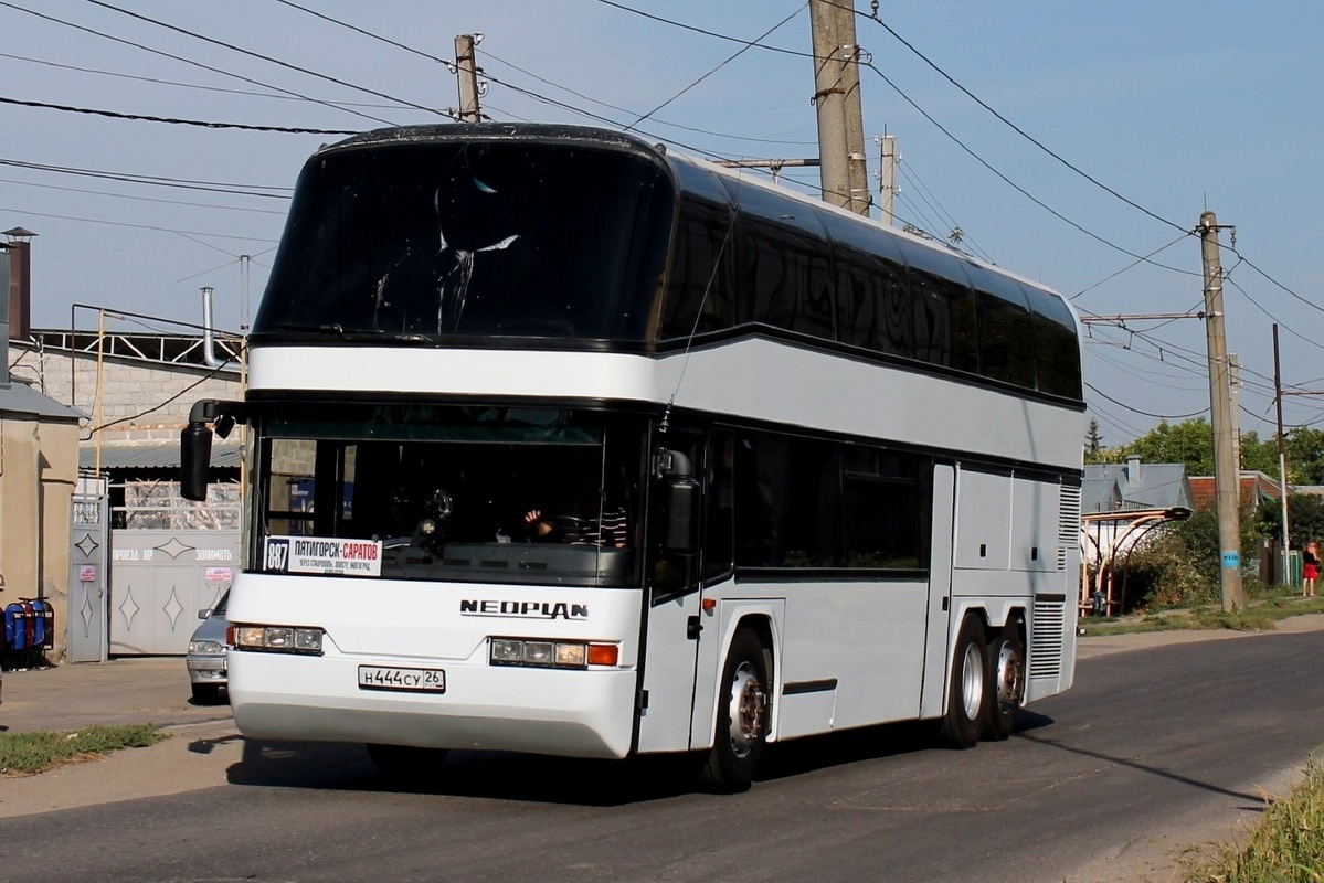 Автобус пятигорск. Neoplan Skyliner n122 3 (75) в 444 Су/77. Пятигорск Ставрополь автобус. Автобус Саратов Пятигорск.