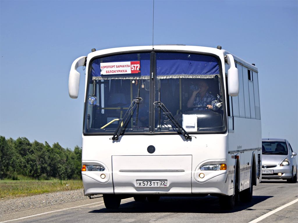 Автобус белокуриха бийск. Автобус Барнаул Белокуриха. Автобус Кемерово Барнаул. Автобус Белокуриха. Кемерово Белокуриха автобус.