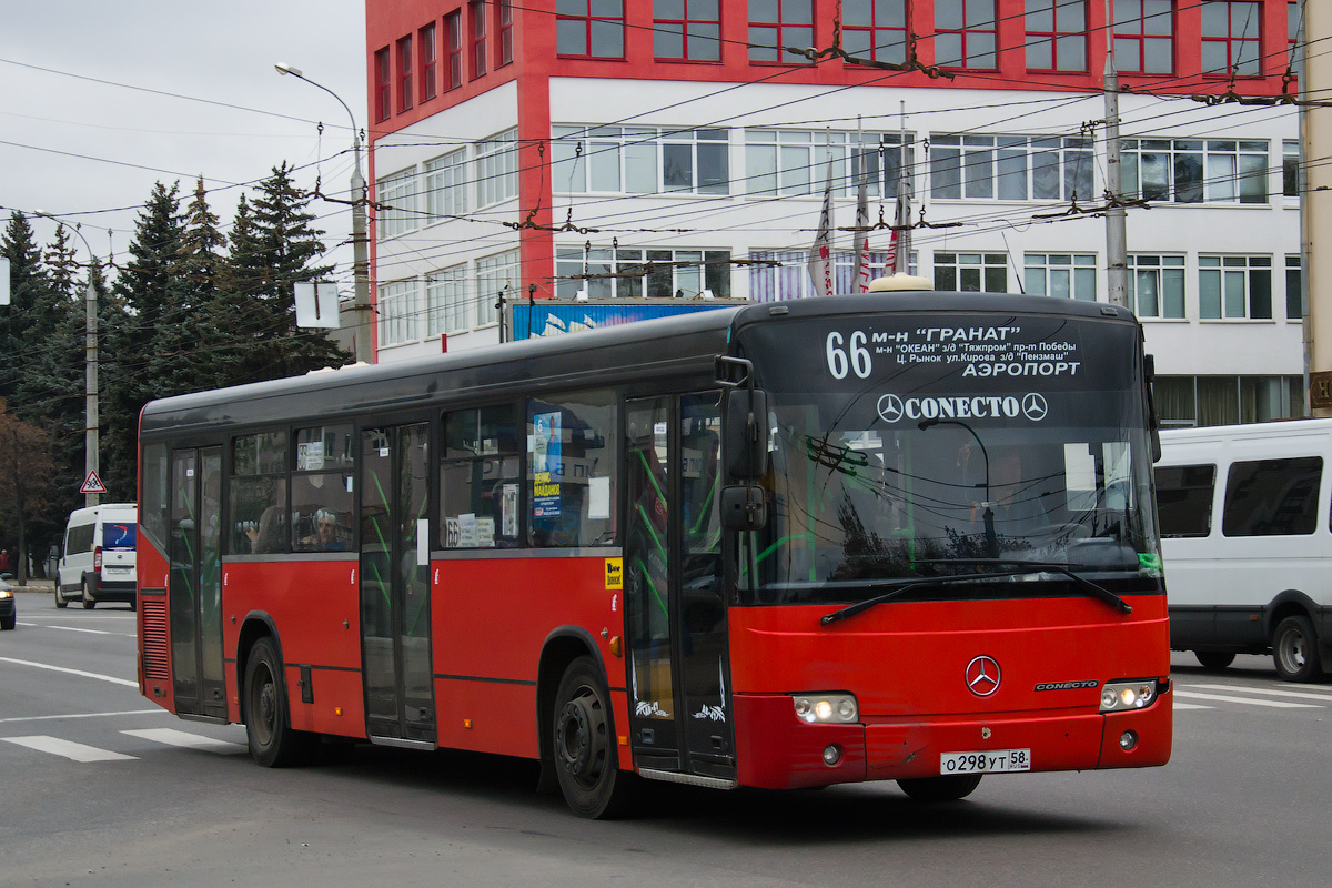 Общественный транспорт пенза. Mercedes-Benz Türk o345 Conecto c. 66 Автобус Пенза. Мерседес автобус Пенза. Пензенский автобус.