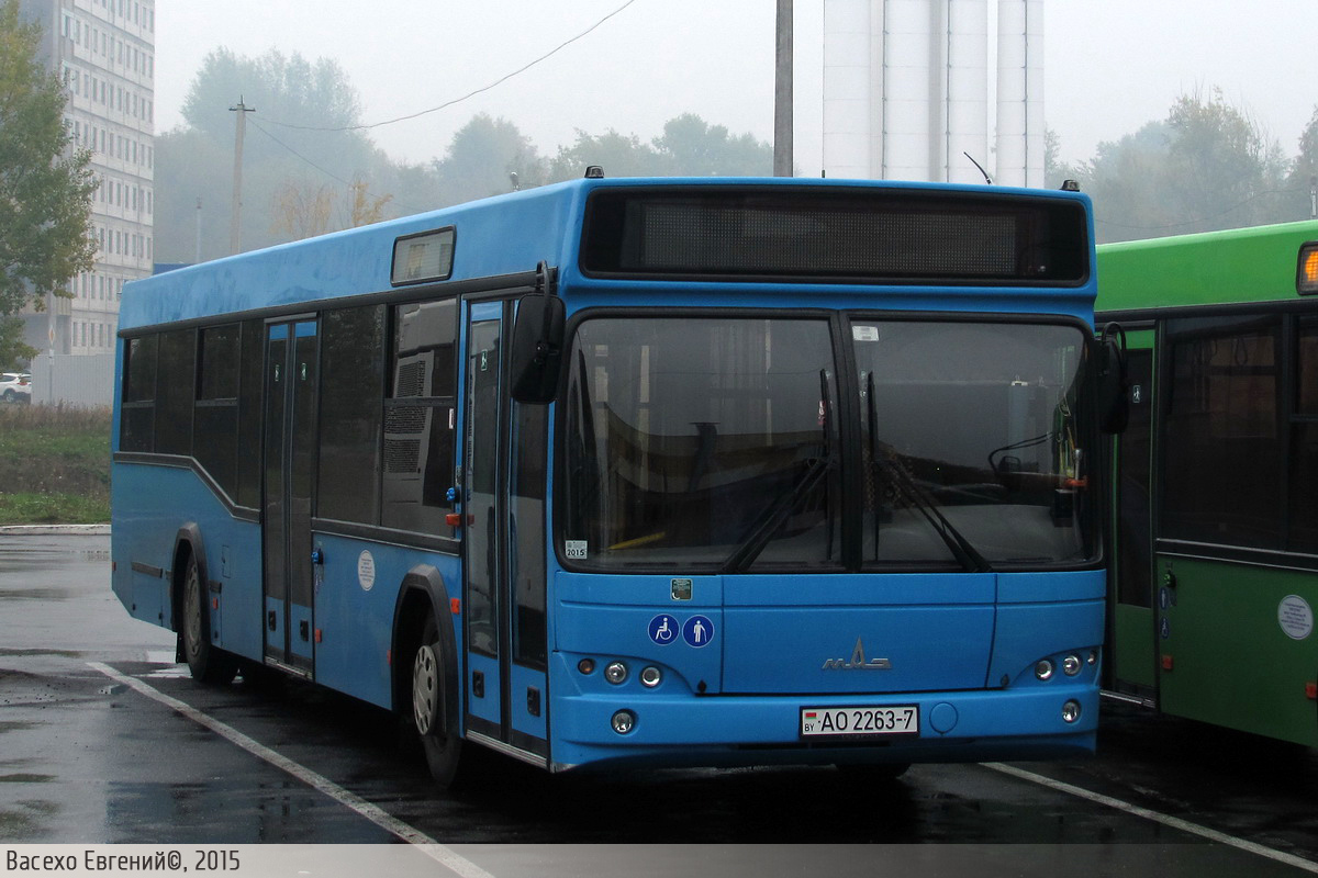 3 с автобус минск. МАЗ 103.562. МАЗ 103 синий. Синий автобус МАЗ. Автобус МАЗ голубой.