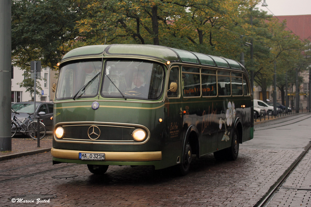 Mercedes Benz o 321 h