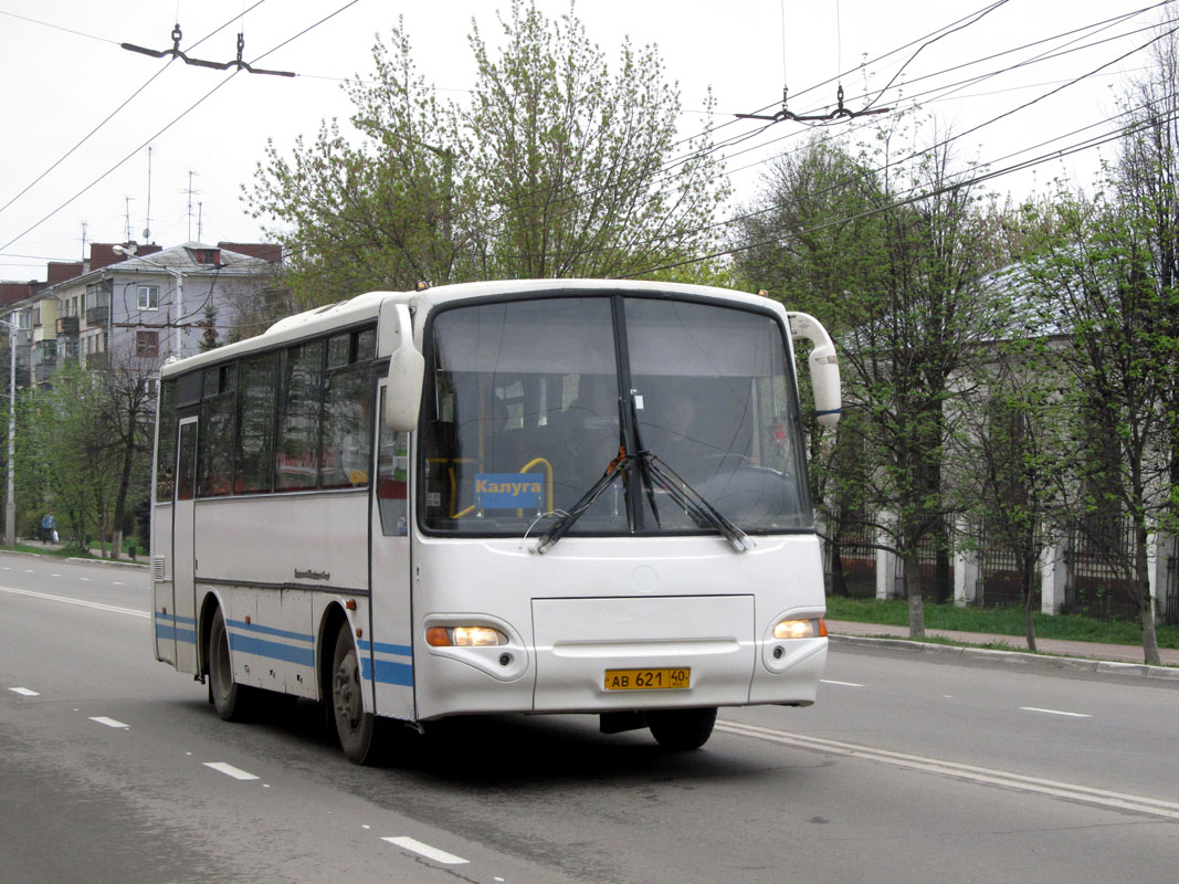 Автобус калуга 1. Автовокзал Медынь. КАВЗ 4235-13. Автобус Медынь Калуга. Автовокзал Медынь Калуга.