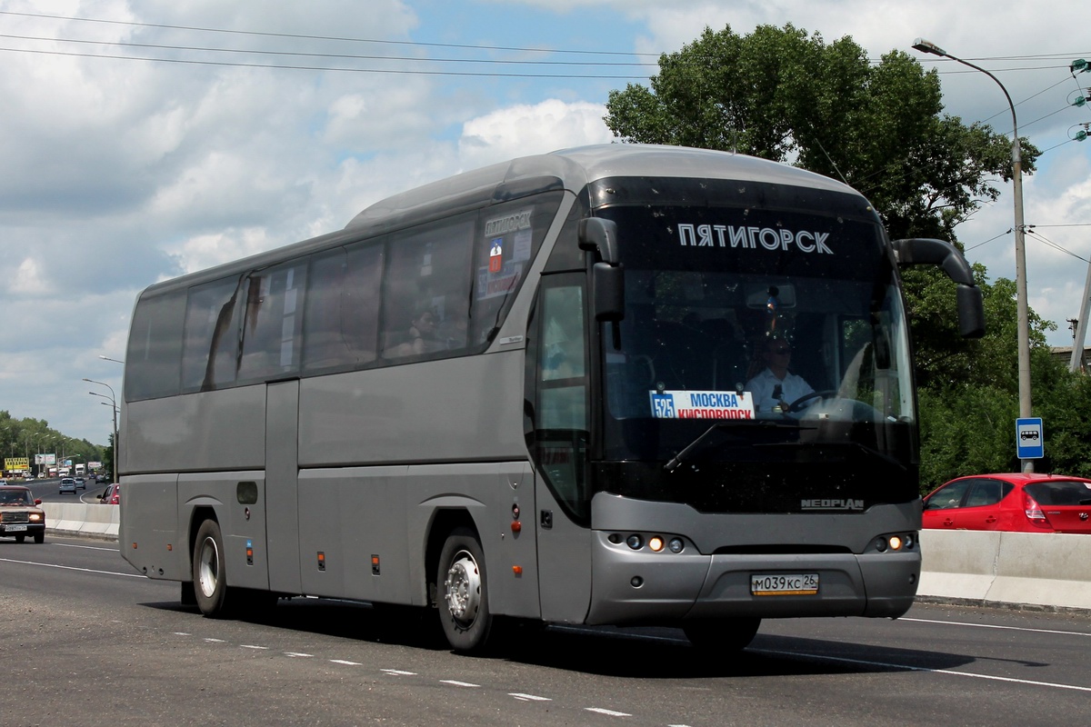 Кисловодск пятигорск автобус. Неоплан 2216 SHD. Neoplan p21 n2216shd. Автобус Neoplan Tourliner (p21). Автобус Neoplan 2216.