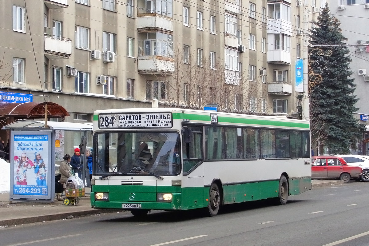Автобус 225 саратов красный. Т-225. Автобус 225 Саратов. Автобус 225 Саратовской. Автобус 225 Саратов Мерседес.