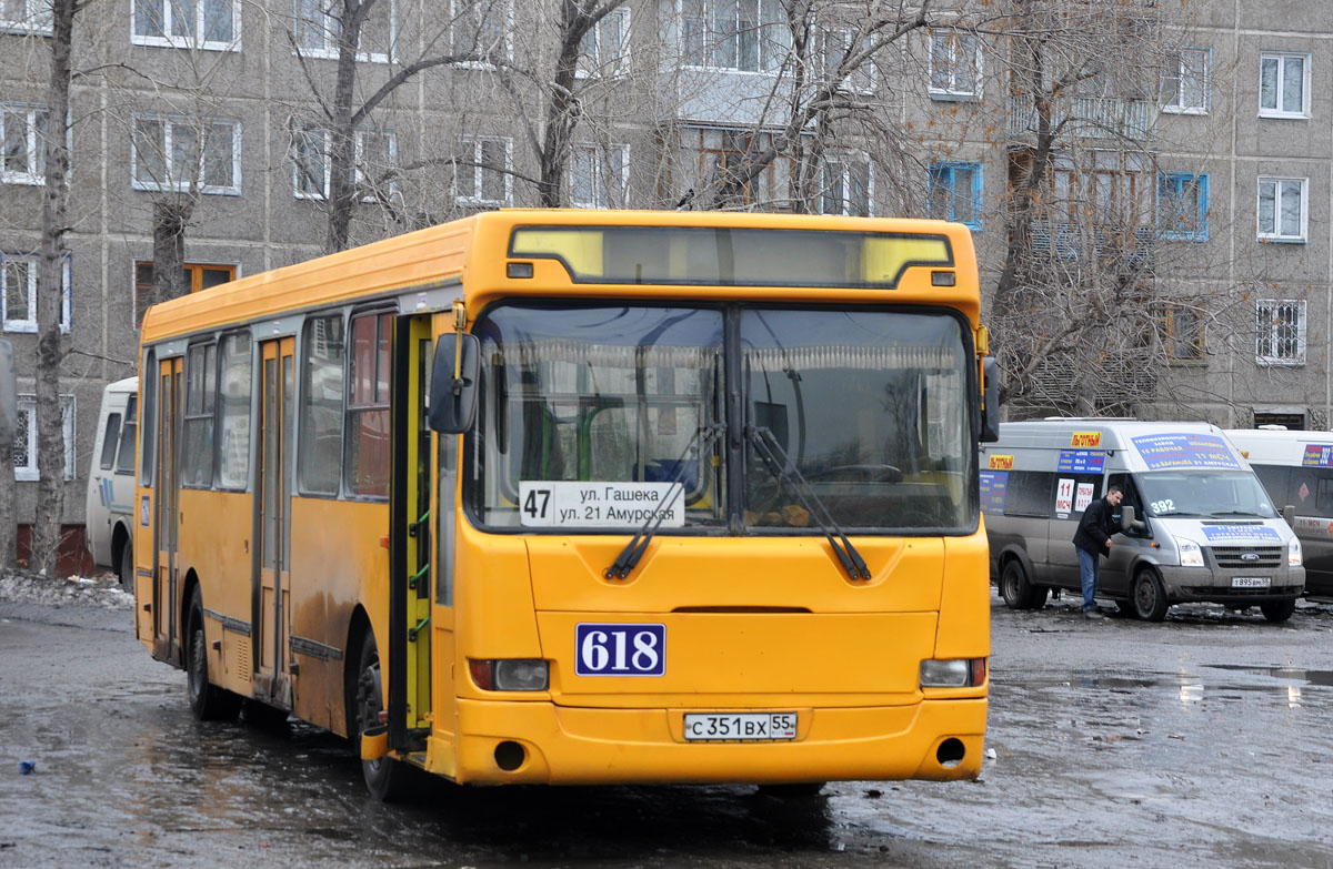 618 автобус маршрут. ЛИАЗ 5256.25 Омск. ЛИАЗ 5256 Омск. Омск 5256.25. 618 Автобус.