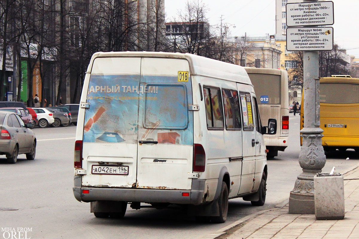 Д 16 автобус. Mercedes Sprinter 408 CDI. 042 Автобус Екатеринбург. Маршрут 042 автобуса Екатеринбург. Маршрутка 16.