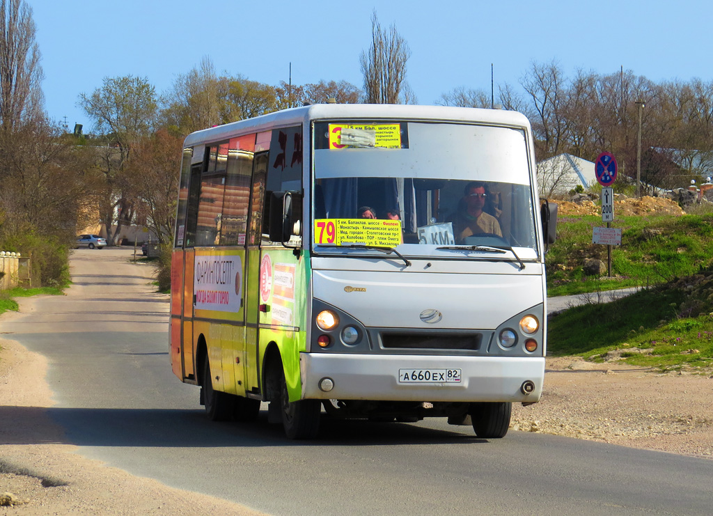 Маршрут 79. ЗАЗ автобус Севастополь. К518ех82.