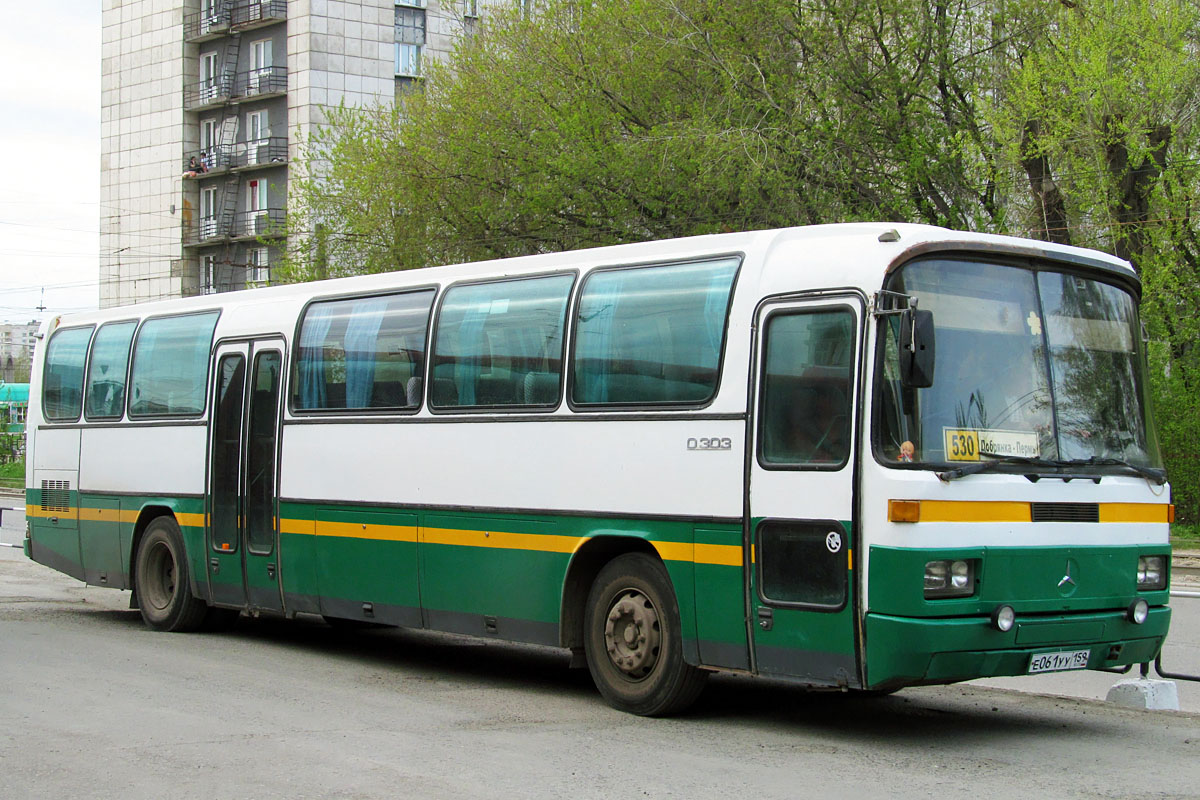 Mercedes Benz o303