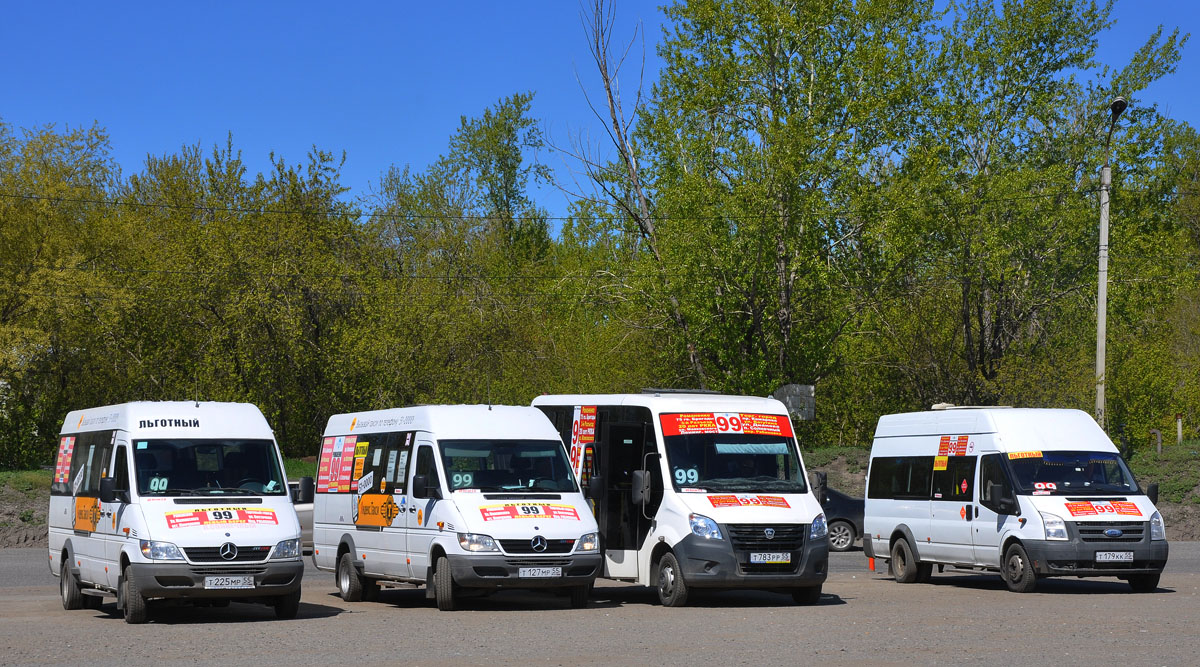Omsk region, Luidor-223203 (MB Sprinter Classic) # Т 225 МР 55; Omsk region, Luidor-223203 (MB Sprinter Classic) # Т 127 МР 55; Omsk region, GAZ-A64R42 Next # Т 783 РР 55; Omsk region, Nizhegorodets-222702 (Ford Transit) # Т 179 КК 55; Omsk region — Bus stops