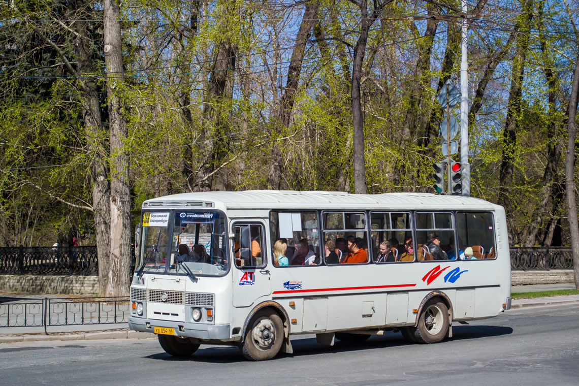 Екатеринбург березовский автобус 166. ПАЗ 166 Березовский Лавилова. Автобус 166 Екатеринбург Березовский. Автобус 166 Екатеринбург Березовский фото.