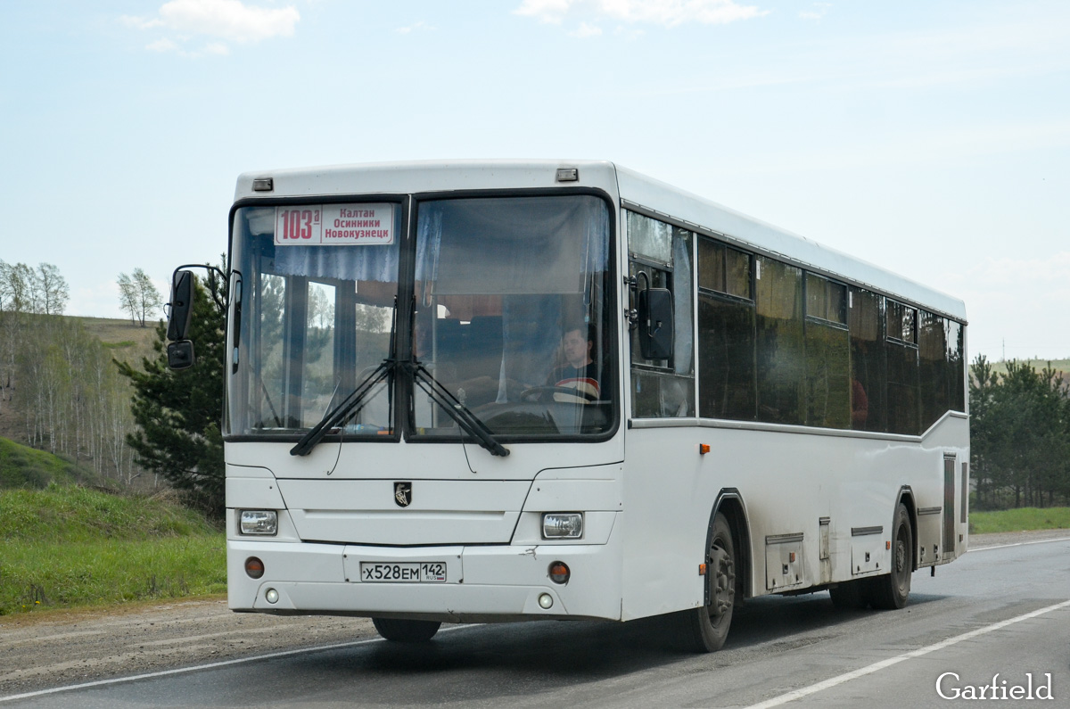 Новокузнецк осинники. 103 Осинники Новокузнецк. Автобус 103 Осинники Новокузнецк Калтан. Автобус Новокузнецк Осинники. НЕФАЗ 5299 10 16 на гевея Осинники.