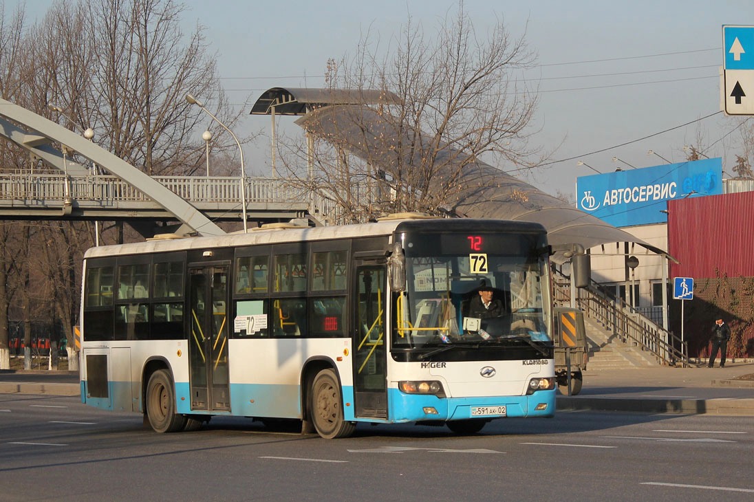 72 автобус маршрут. Higer 6108. Автобус 72 Владивосток.