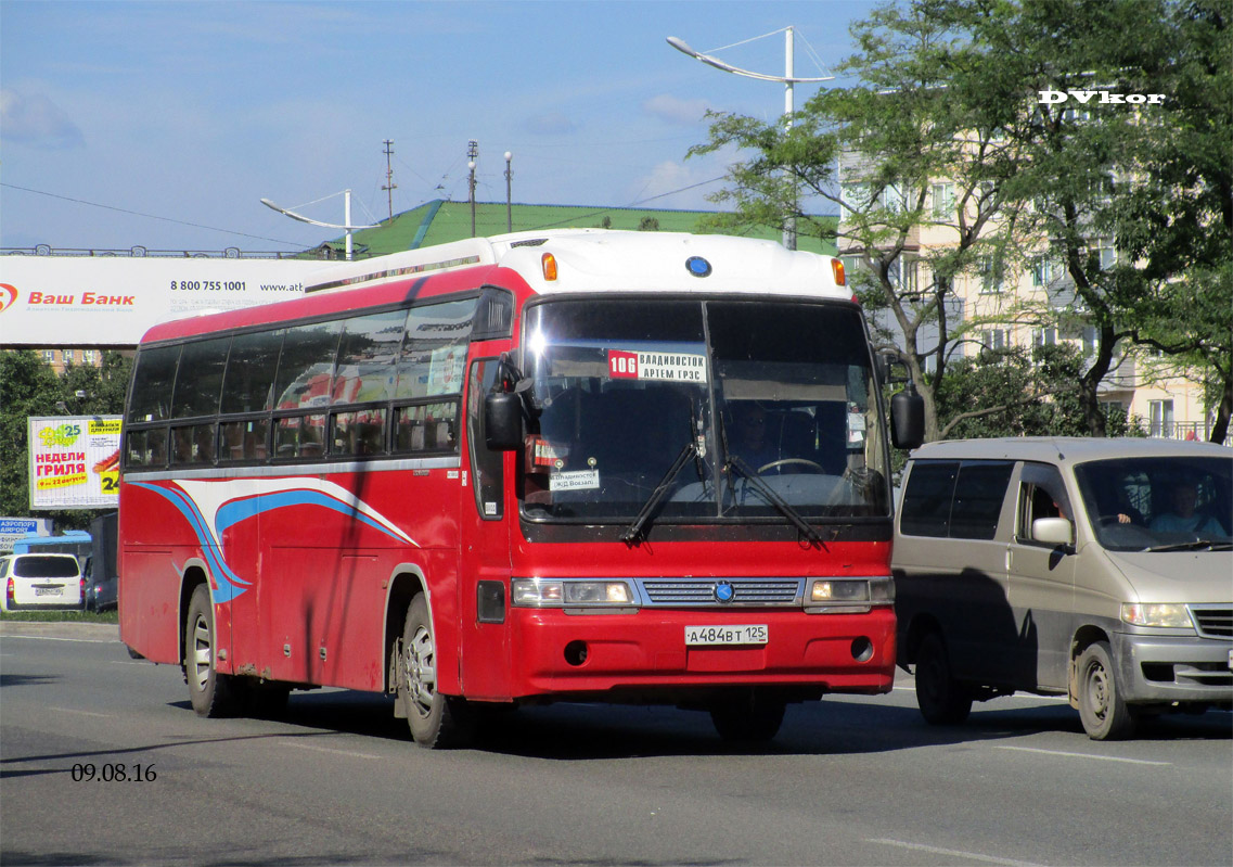 Автобусы приморский край. Kia Granbird Приморский край автобус 504. Kia Granbird во Владивостоке автобус 526. Автобус Приморский край Артем. Приморский край Артем автобус 7.