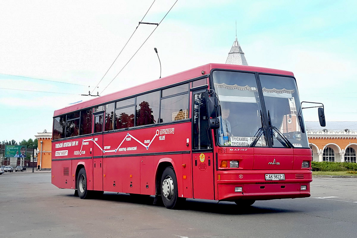 Гомель брянск автобус. МАЗ 152. МАЗ 152.060. МАЗ-152 автобус. МАЗ 152 В Москве.