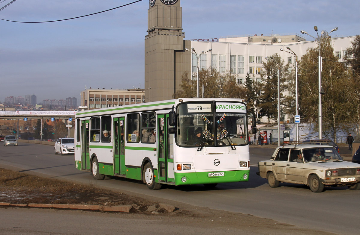 87 автобус красноярск. Автобус ЛИАЗ Красноярск. ЛИАЗ 5256.25 Красноярск. Автобус 079 Красноярск. Автобус ЛИАЗ 63 маршрут Красноярск.