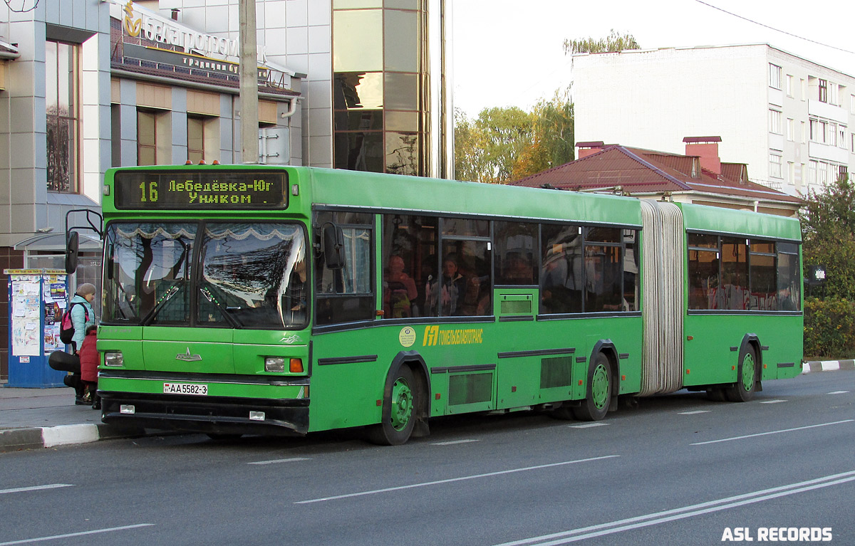 Пригородные автобусы жлобин. МАЗ 105. МАЗ 105 Минск. Автобус Жлобин Гомель.