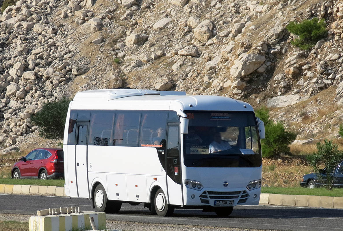 Мало автобусов. Турецкий автобус Темза. Автобус Темза 35 мест. Автобусы в Турции. Небольшой туристический автобус.