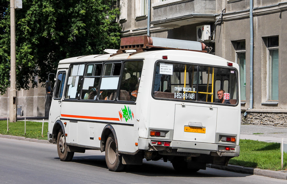 Novosibirsk region, PAZ-32054 # КН 706 54