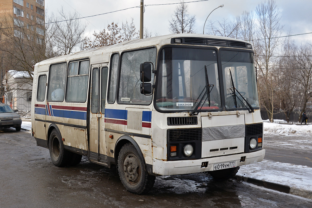 Е 19. ПАЗИКИ В Москве. Пазик в Москве. ПАЗИКИ В Москве в Очаково. Автобус 37 Москва пазик.