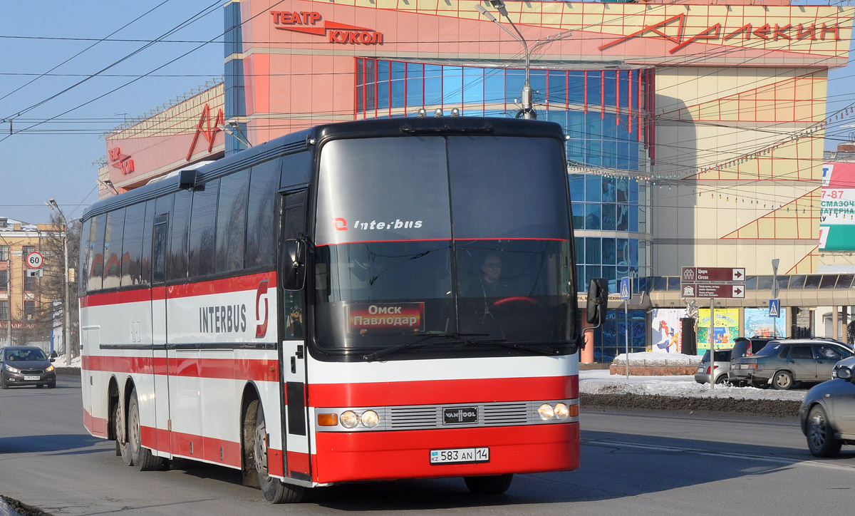 14 автобус омск. Автобус Омск.