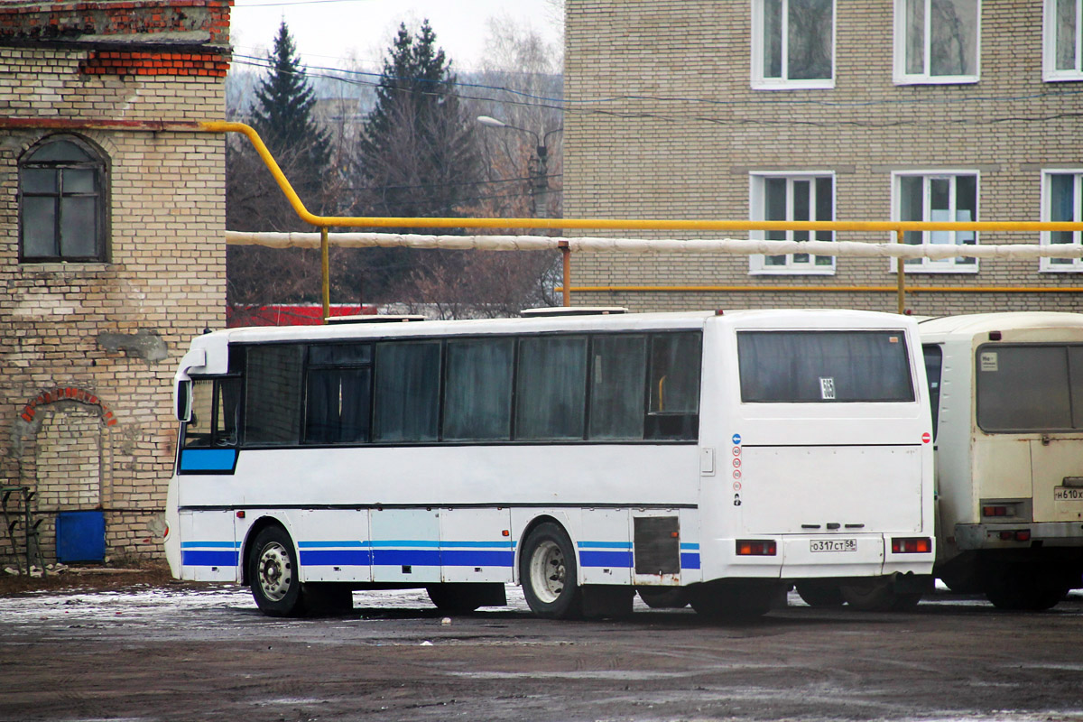 Автовокзал кузнецк. АТП Кузнецк. Пенза автовокзал ПАЗ 58. Город Кузнецк АТП. Автовокзал Кузнецк Пензенская область.