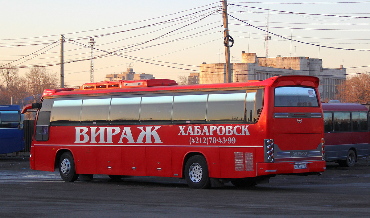 Автовокзал хабаровск. Daewoo BH-106. Daewoo bh120h. ООО Вираж Хабаровск автобусы. ООО Вираж автобус Комсомольск Хабаровск.