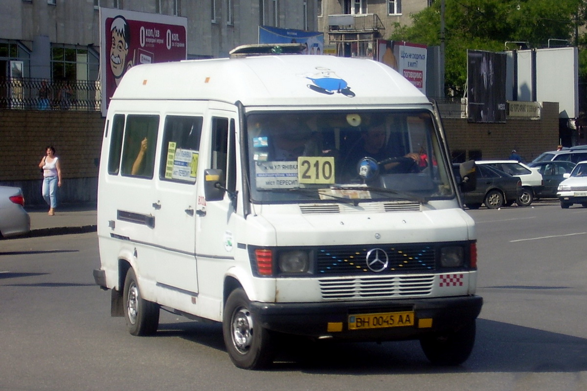 Odessa region, Mercedes-Benz T1 210D # BH 0045 AA