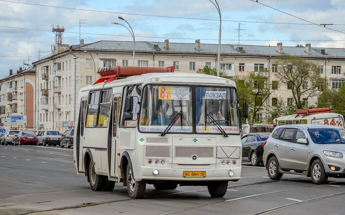 16 автобус кемерово. Автобус ПАЗ 28т Кемерово. Ленинск-Кузнецкий ПАЗ 32054 В. ПАЗ 32054 Кемерово. ПАЗ 32054 27т Кемерово.