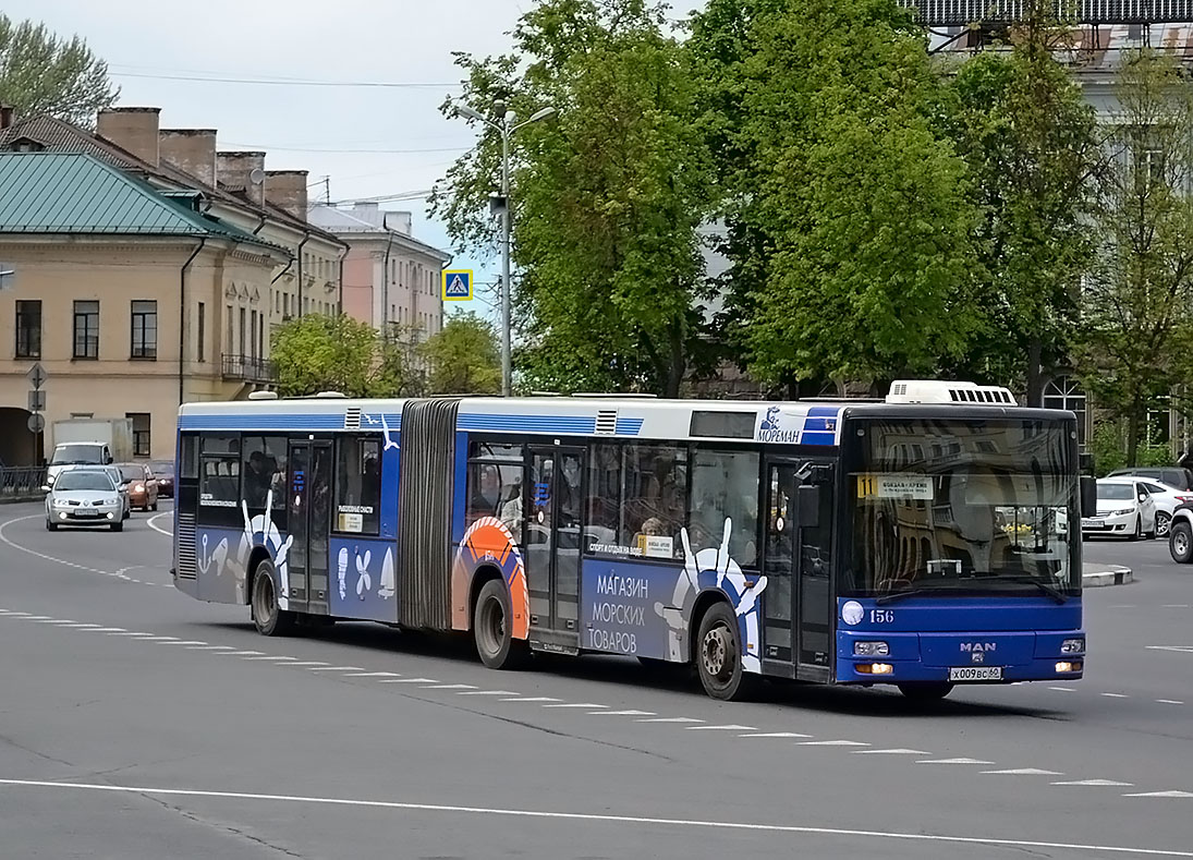 156 автобус оренбург. Автобус Псков. 118 Автобус Псков. Ман Псков автобус. Автобус man Псков.