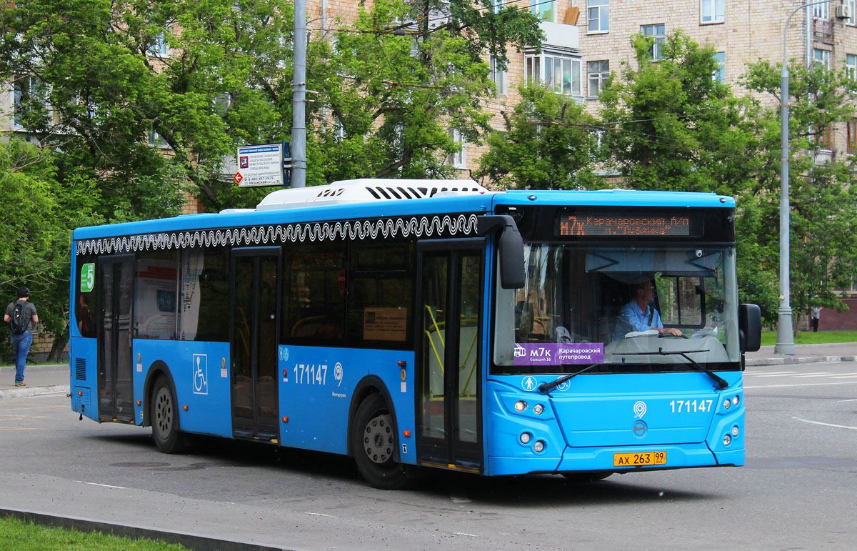 Автобус м 13. Автобус е893уо159. Автобус м7 Москва. Автобус 7 Москва. Автобус м27 Москва.