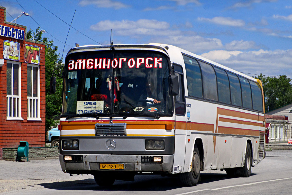 Автовокзал барнаул усть каменогорск. Mercedes-Benz o303. Барнаул автобус ас51922. Новосибирск Усть Каменогорск автобус. Усть-Каменогорск Барнаул.