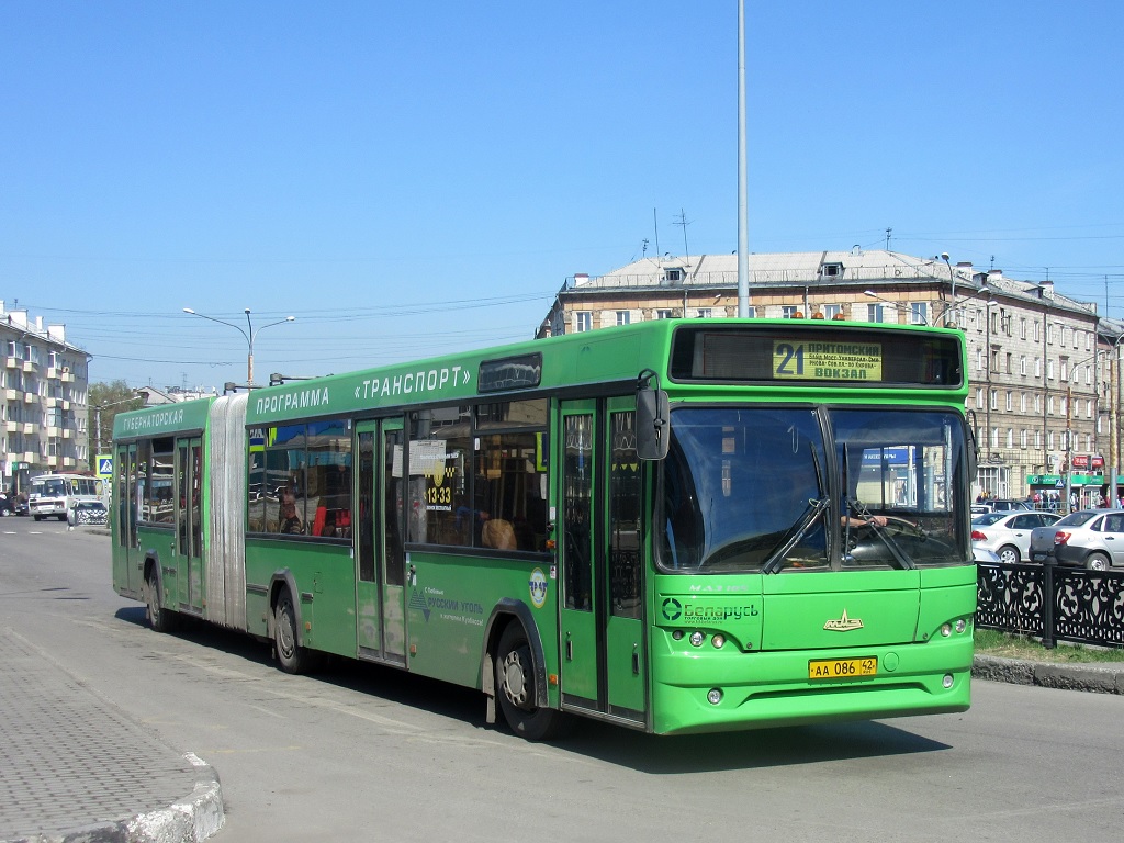 Транспорт новокузнецк. МАЗ АА 086 Новокузнецк. Автобус МАЗ 105 042. Автобус Новокузнецк. Новокузнецк общественный транспорт.