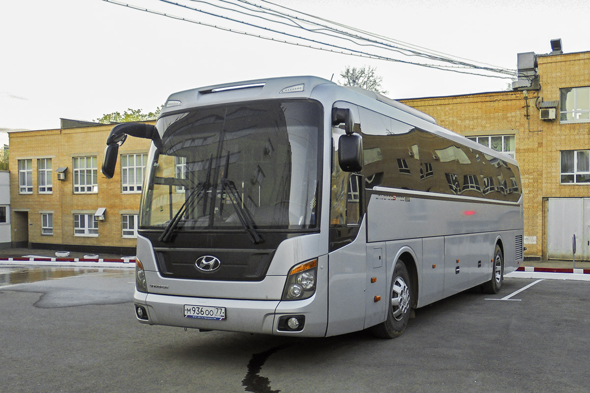 Hyundai universe space luxury фото