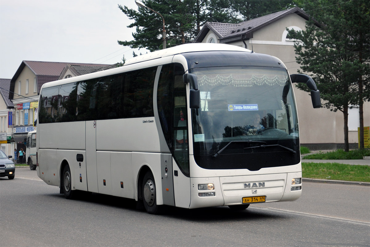 Автобусы ржев тверь сегодня. Man Lion's coach r07 (rhc444). Man Lions coach r07. Автобус Тверь Ржев. Автобус Нелидово Тверь.