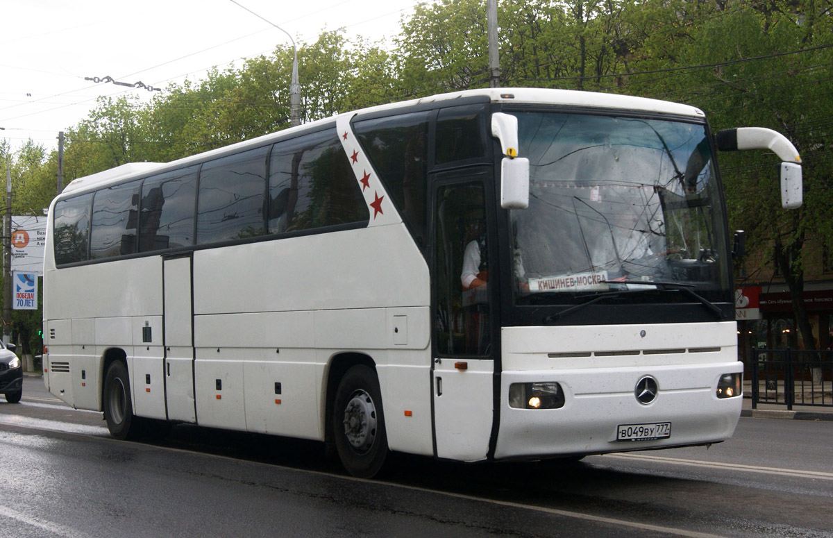 Автобус Mercedes Benz o350