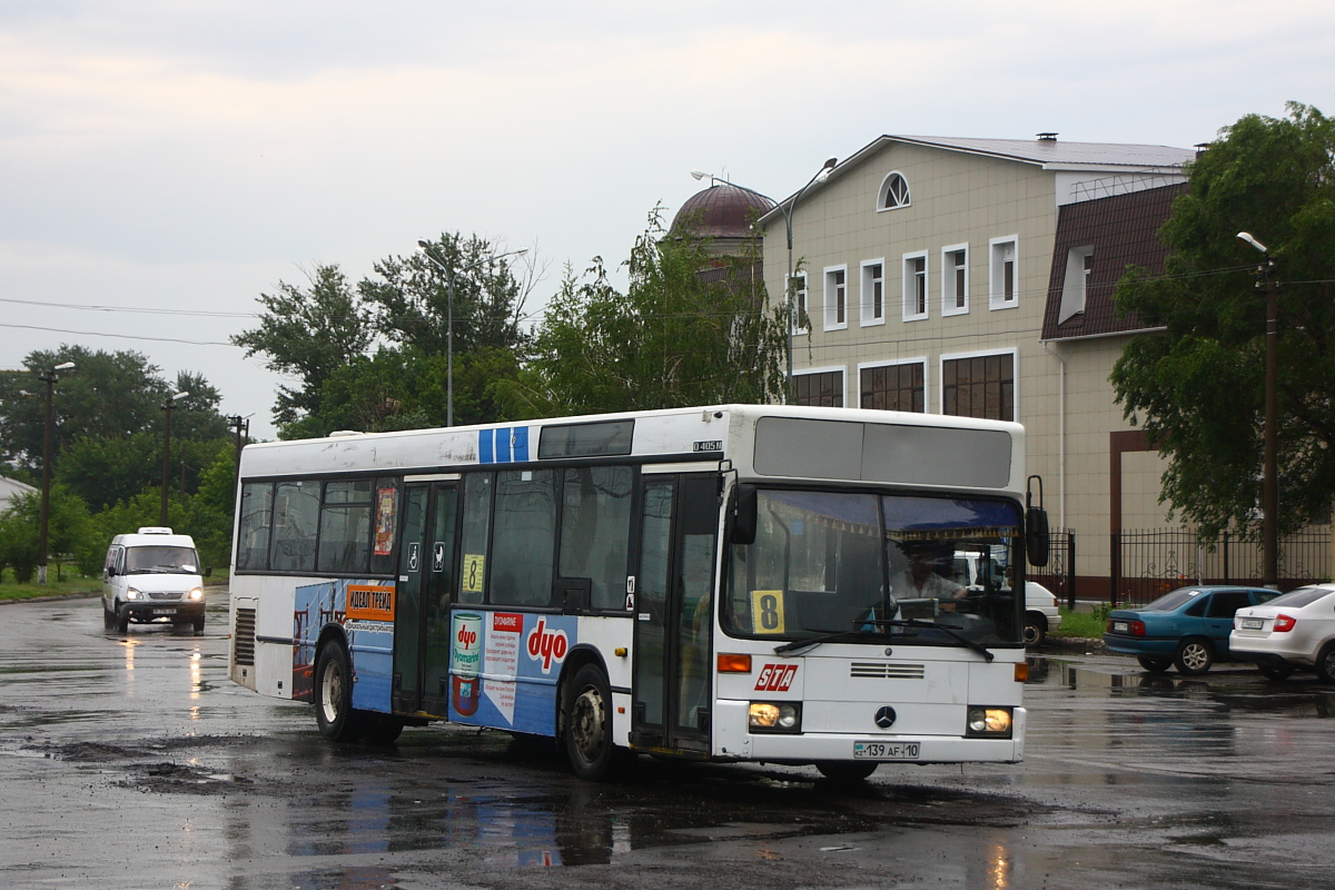 Автобусы костанай сегодня. Костанай автовокзал. Автобус Кустанай. Автобус 687. Автовокзал Костаная фото.