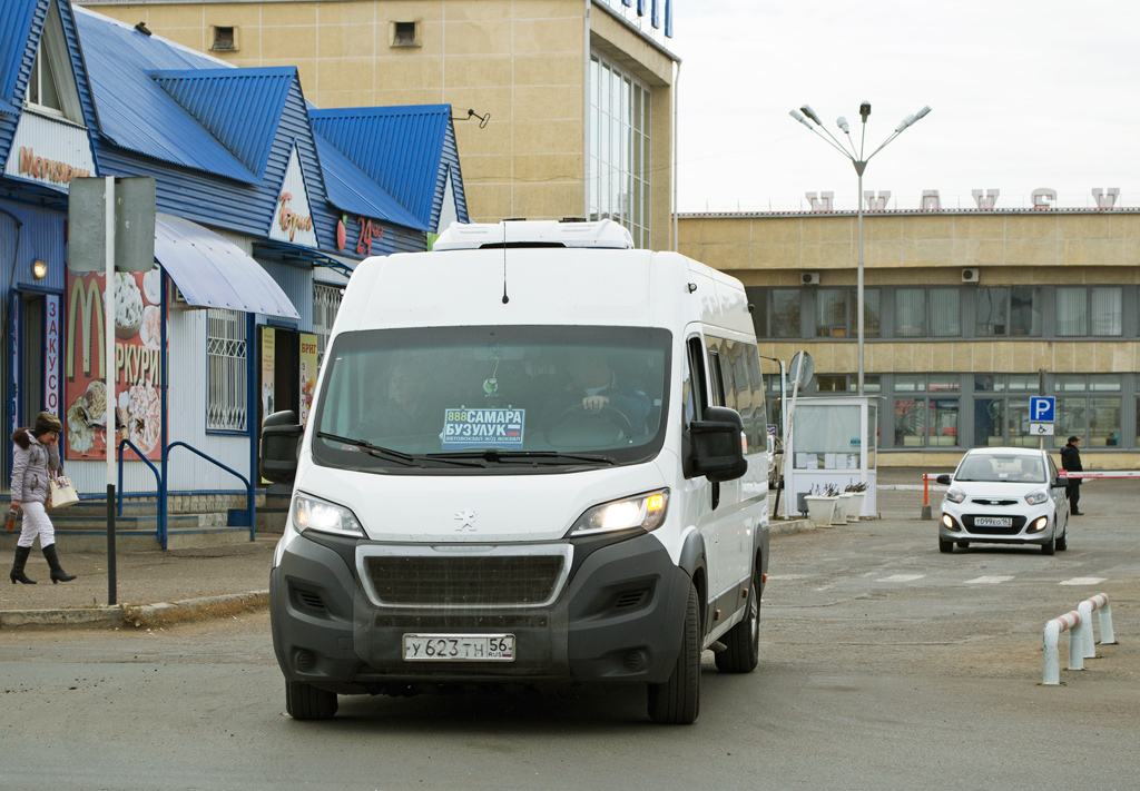 Бузулук самара машина. Нижегородец 2227sk "к 136 те 75". Газель Бузулук Оренбург. Автобус Бузулук Самара.