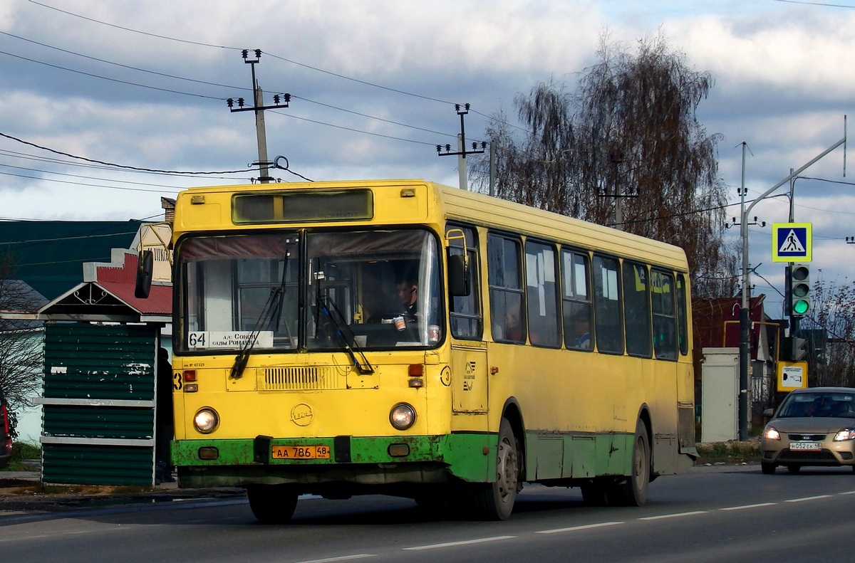 163 автобус красная. Автобус 163. Автобус Липецк Добринка. Фотобус Липецк. Улица Баумана Липецк автобусы.