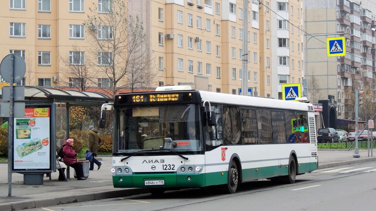 Автобус выхино люберцы. Автобус 1232 Выхино Люберцы. 1232 Автобус Некрасовка. Автобус 161 СПБ. Автобус 1232 Люберцы.