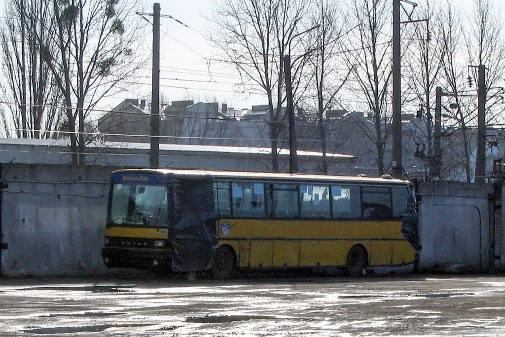 Газ 39 калининград. Троллейбус кладбище Калининград.