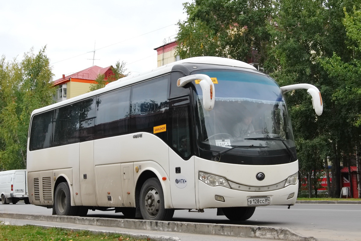 Автобус ютонг туристический бу. Yutong ZK 6899 ha. Автобус Yutong zk6899ha. Автобус Ютонг 6899. Yutong zk6119ha.