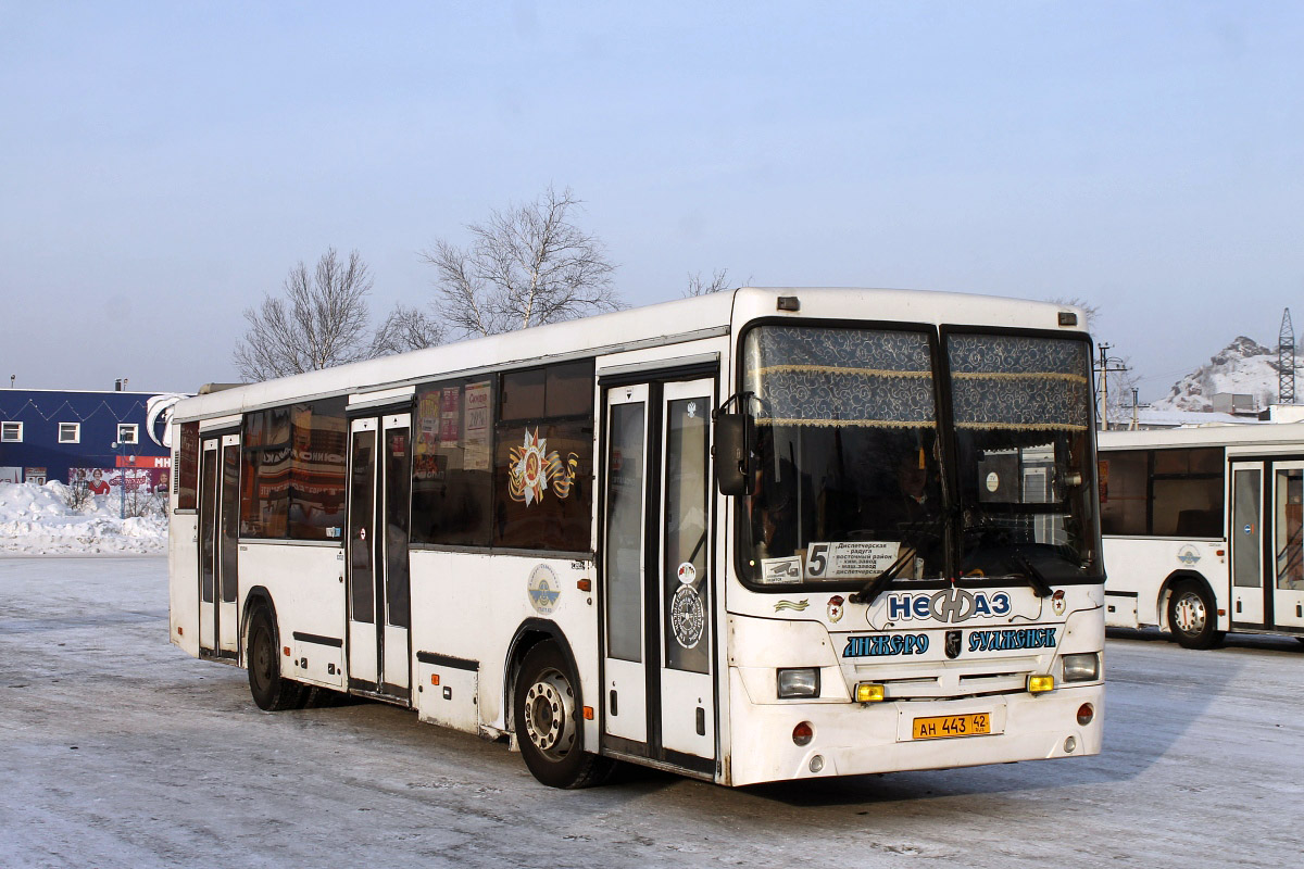 Автобус анжеро судженск кемерово. Анжеро-Судженск ГПАТП. Автобусы Анжеро-Судженск НЕФАЗ. НЕФАЗ Анжеро Судженск. НЕФАЗ 5299-10-15 Кемерово.