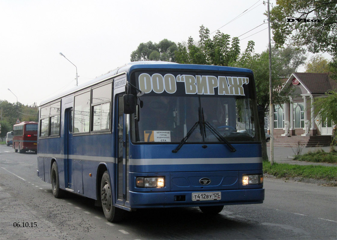 Автобус спасск дальнегорск. Daewoo bs106 Владивосток. Икарус 412т. Автовокзал Спасск Дальний. Автобусы Спасск Дальний.