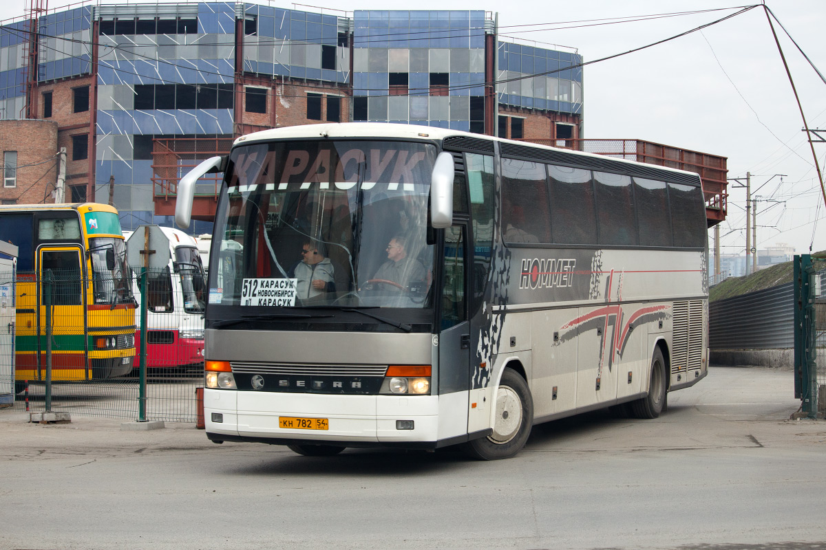 54 автобус новосибирск. Автобус Новосибирск Карасук. Автобуса 512 (Карасук - Новосибирск). Автобусы 512 Карасук. Бухмиллер автобус Карасук.