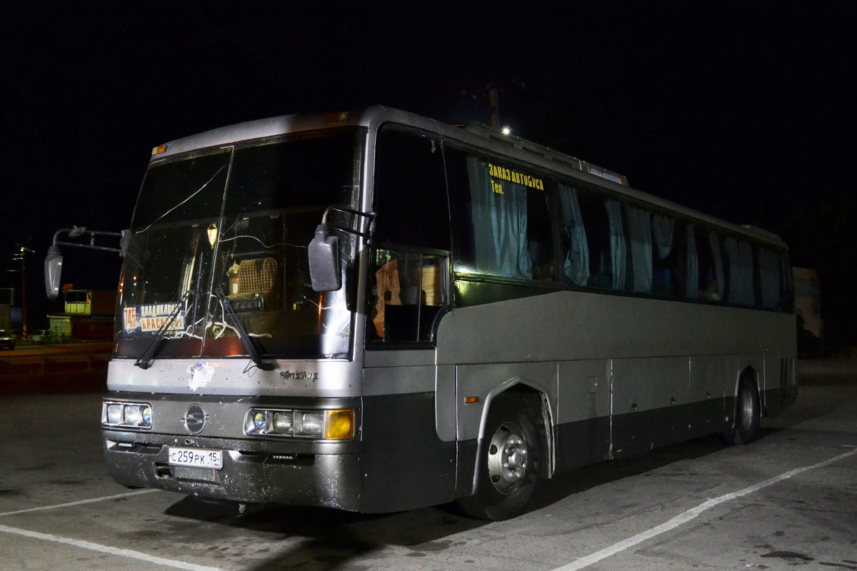 Автобусы северная осетия. SSANGYONG TRANSSTAR 941 66. Автобус Краснодар-Владикавказ. Автобусы Северной Осетии. Автобус Владикавказ.
