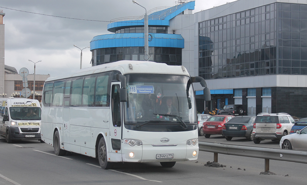 Автобус еманжелинск челябинск. 118 Автобус Челябинск Еманжелинск. Рейсы автобусов Еманжелинск Челябинск 118. Еманжелинск Челябинская 118. Автовокзал Еманжелинск Челябинск.