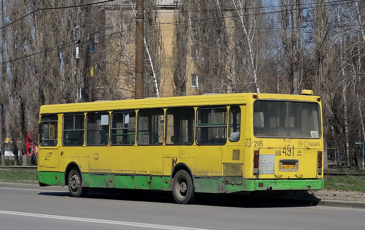 Автобус 205 курья. ЛИАЗ зеленый Липецкий. Автобус 205. 205 Автобус Пермь. Автобус 205 автобус.