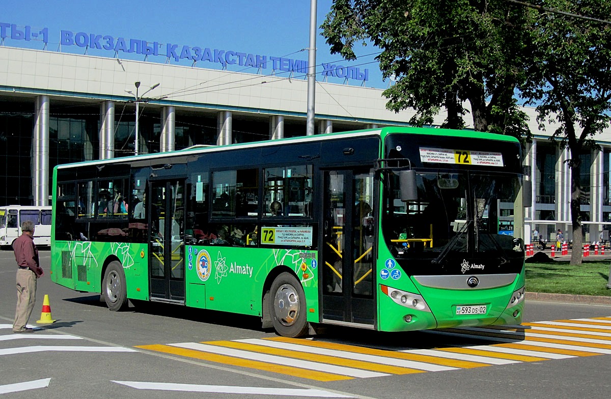 Автобус сиде. Yutong zk6118hga. Автобус Yutong zk6118hga. Автобусы Yutong zk6118hga Казахстан. Тюменская область Yutong zk6118hga.