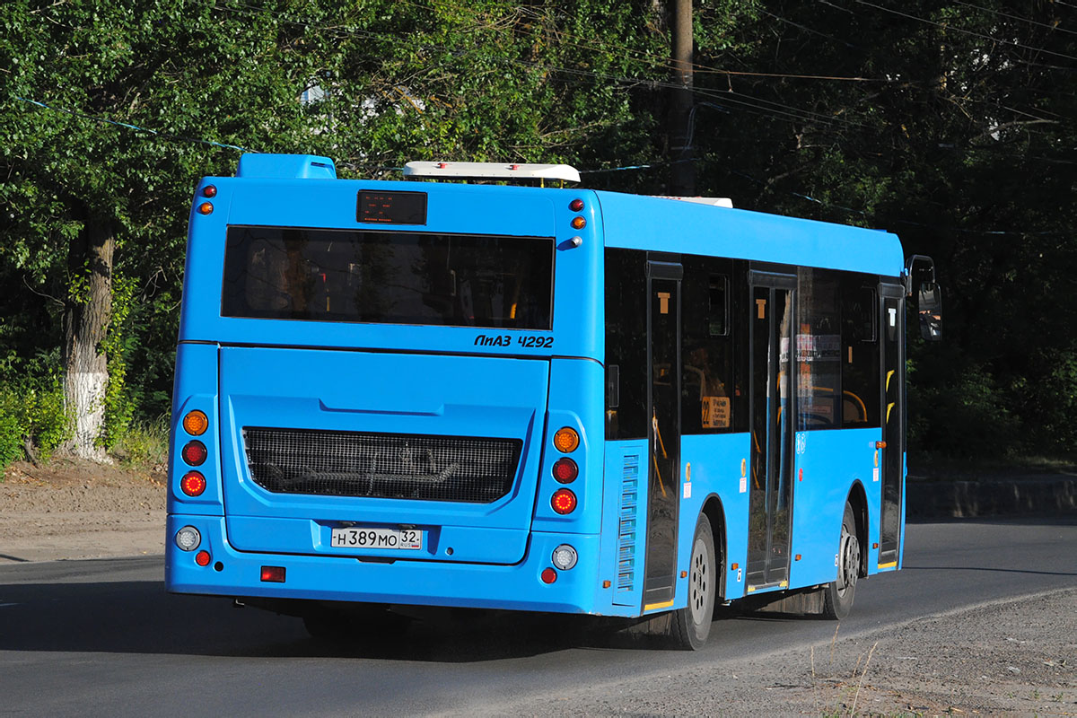 Автобусы брянск туры. Брянский автобус. Автобусов Брянск. Автобус 309. Маршрутка 3 Брянск.