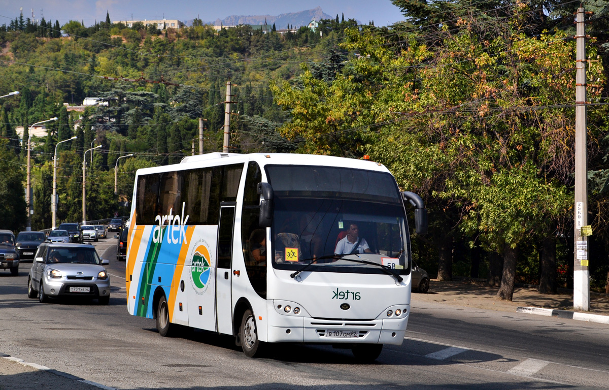 Ома 82. Маршрут 115 Ялта. 115 Автобус Ялта. 115 Автобус Крым.